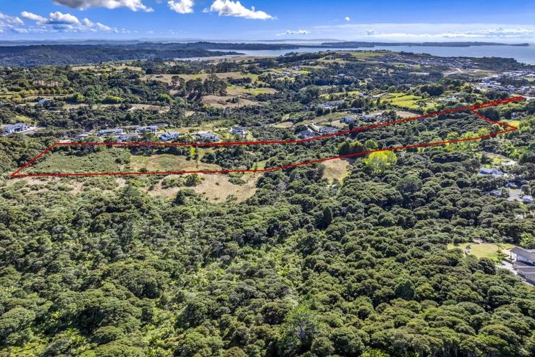 Photo of property in 287 Glenvar Road, Long Bay, Auckland, 0630