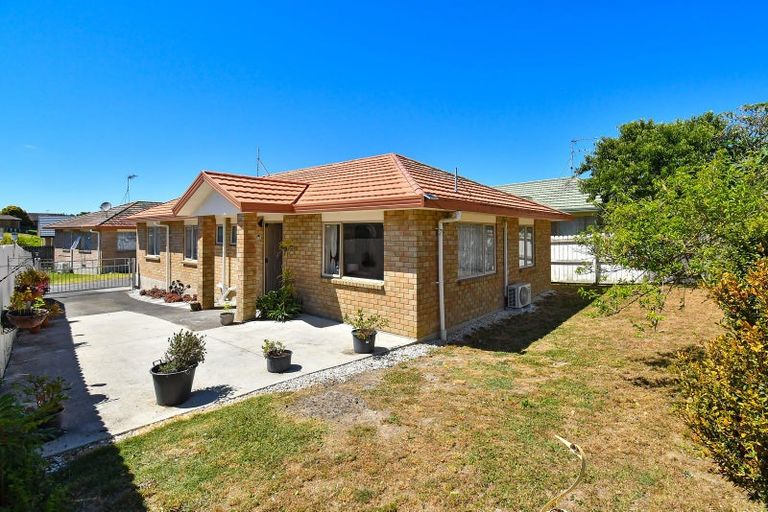 Photo of property in 30 Manston Road, Mangere, Auckland, 2022
