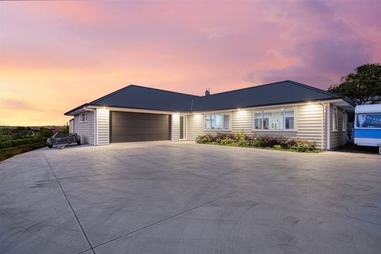 Photo of property in 10a Kendallvale Drive, Waiuku, 2123