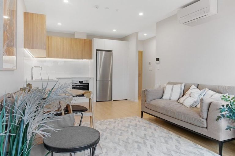 Photo of property in 1/1g Willoughby Avenue, Howick, Auckland, 2014