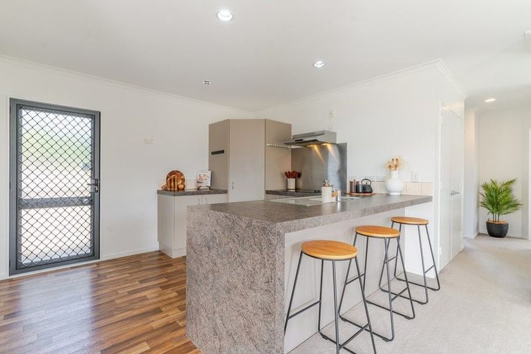 Photo of property in 23 Charles Street, Carterton, 5713