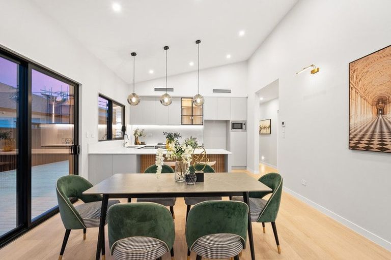 Photo of property in 24 Tipu Crescent, Wainui, 0992