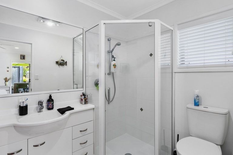 Photo of property in 30 Saint Heliers Place, Papamoa Beach, Papamoa, 3118