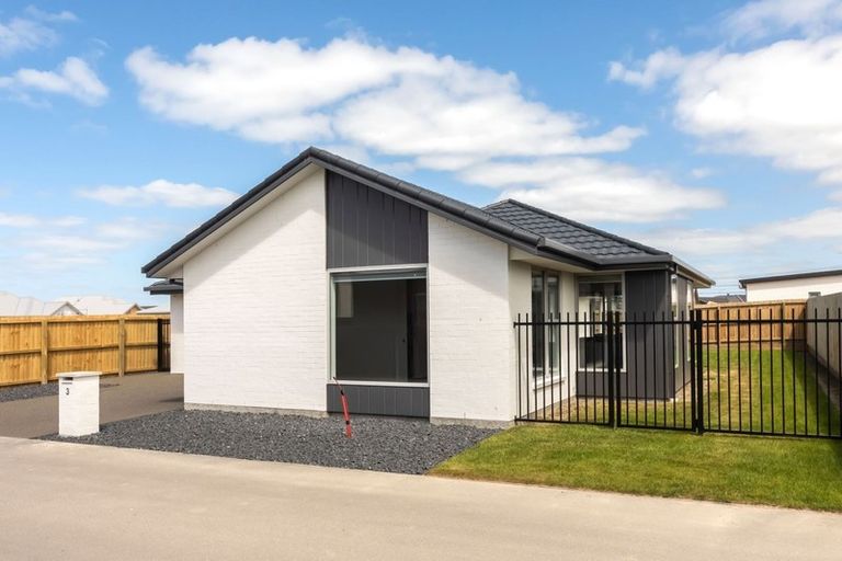 Photo of property in 3 Glen Rosa Lane, Broomfield, Christchurch, 8042