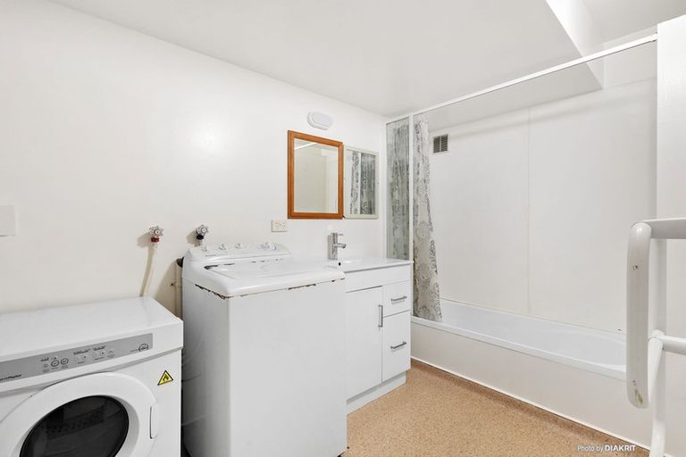 Photo of property in 10/5u Hopper Street, Mount Cook, Wellington, 6011