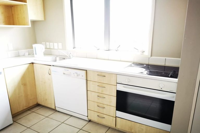Photo of property in 2b/8 Crown Lynn Place, New Lynn, Auckland, 0600