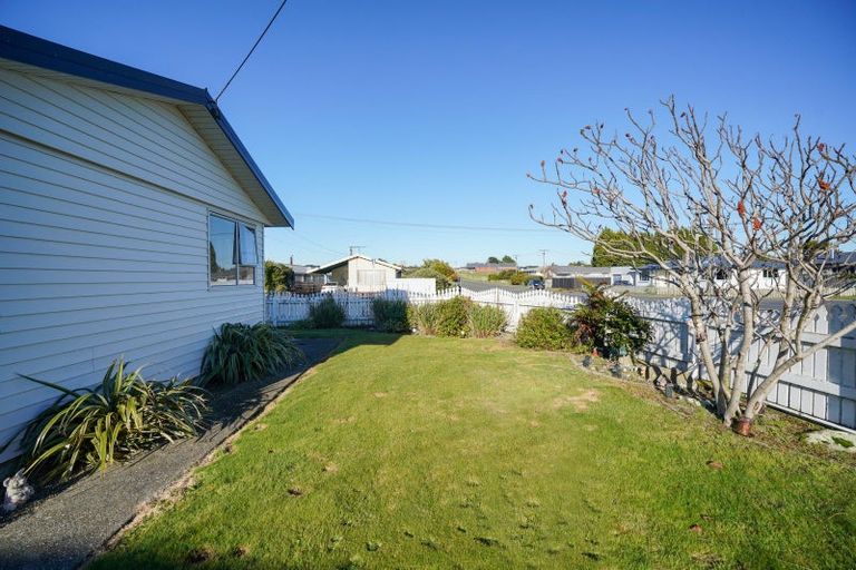 Photo of property in 44 Wicklow Street, Clifton, Invercargill, 9812