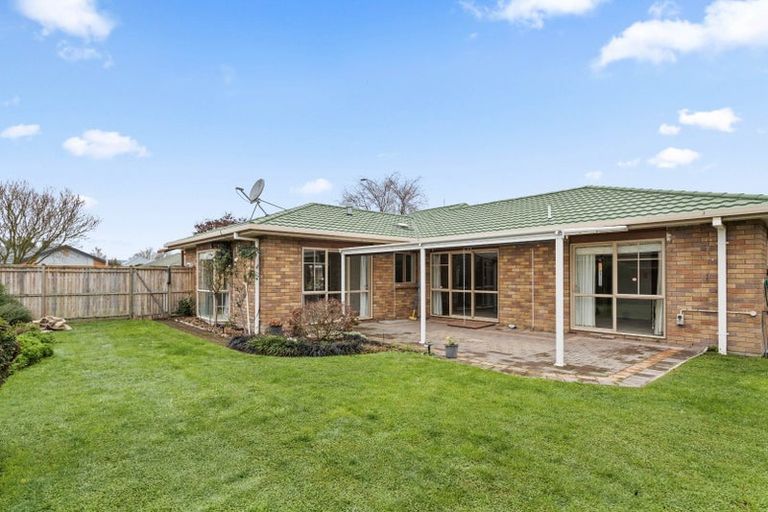 Photo of property in 33 Cate Road, Rototuna North, Hamilton, 3210