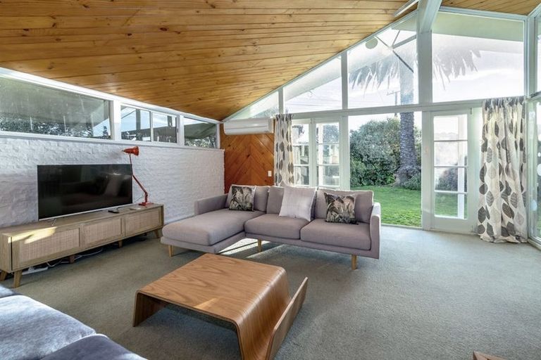 Photo of property in 63 Strasbourge Street, Martinborough, 5711