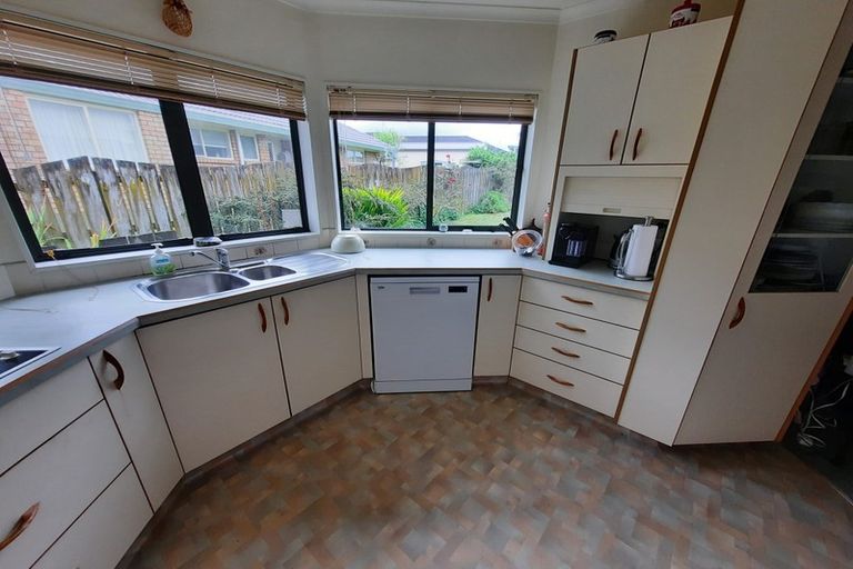 Photo of property in 160 Queen Street, Waiuku, 2123