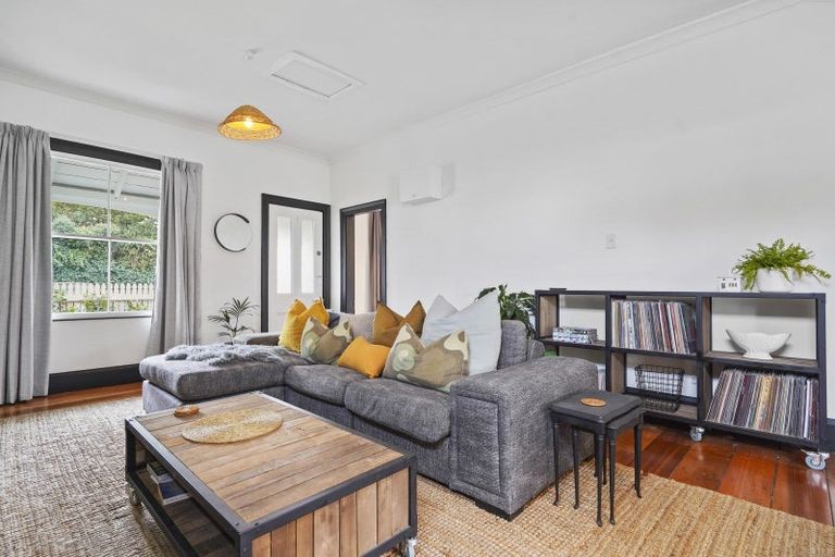 Photo of property in 21 Bethune Street, Featherston, 5710