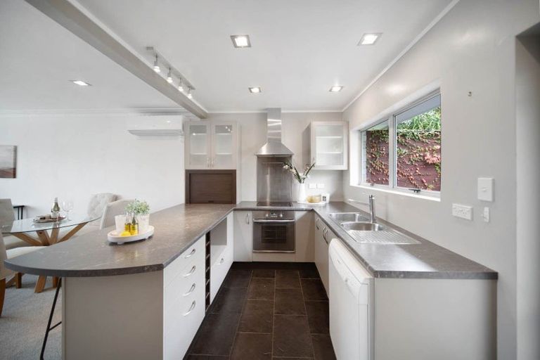 Photo of property in 1/39 Union Road, Howick, Auckland, 2014