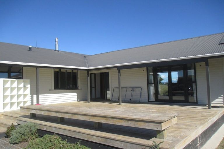 Photo of property in 365 Muhunoa Road West, Ohau, Levin, 5570