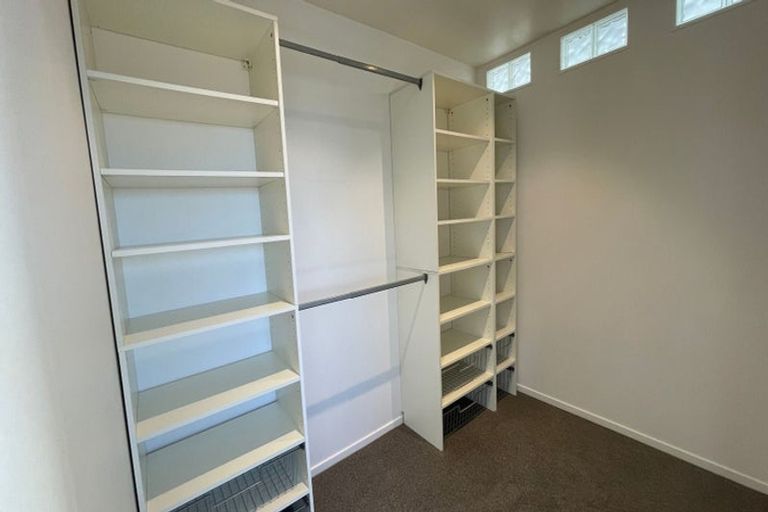 Photo of property in 1/41 High Road, Glenfield, Auckland, 0629