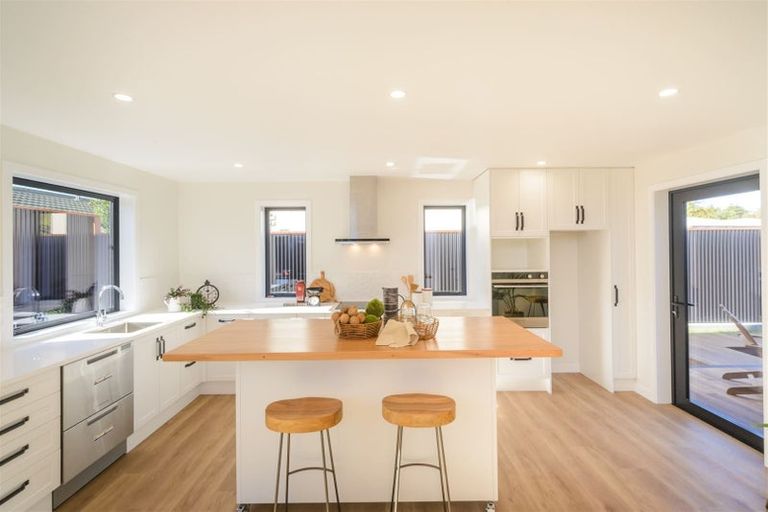 Photo of property in 145b Cook Street, West End, Palmerston North, 4410