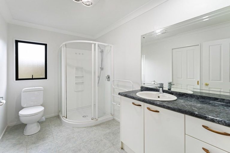 Photo of property in 223 Hill Road, The Gardens, Auckland, 2105