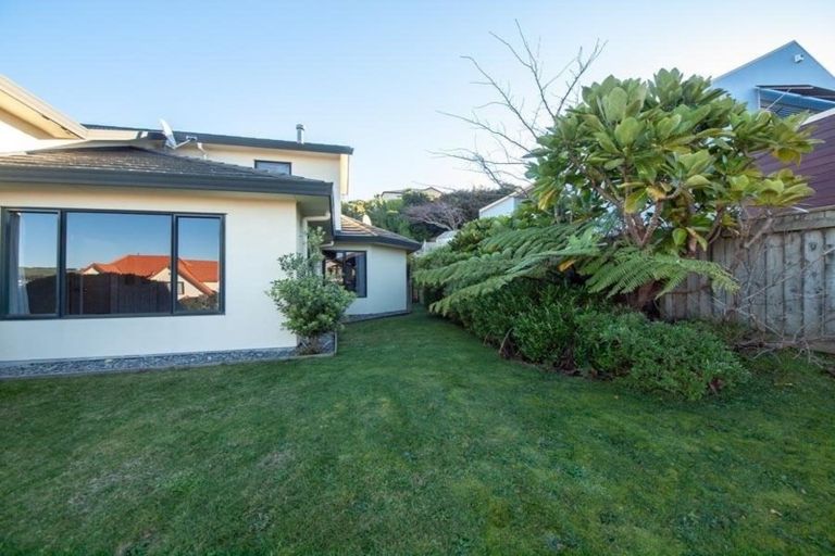 Photo of property in 39 Waverton Terrace, Churton Park, Wellington, 6037