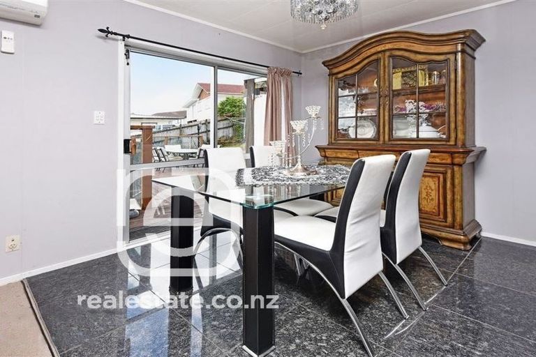 Photo of property in 9 Beaufort Place, Papatoetoe, Auckland, 2025