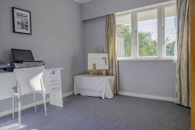 Photo of property in 24 Bennett Street, Waipawa, 4210