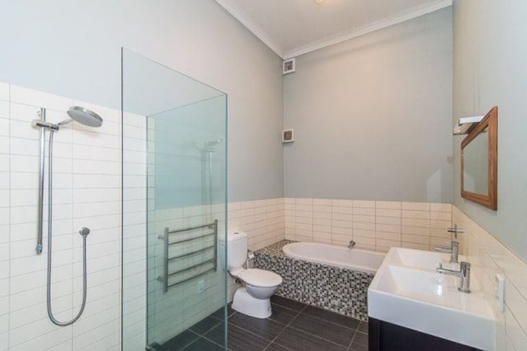Photo of property in 1/225 The Terrace, Wellington Central, Wellington, 6011