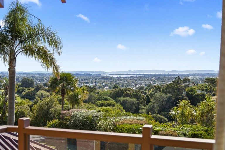 Photo of property in 218 Settlement Road, Papakura, 2110