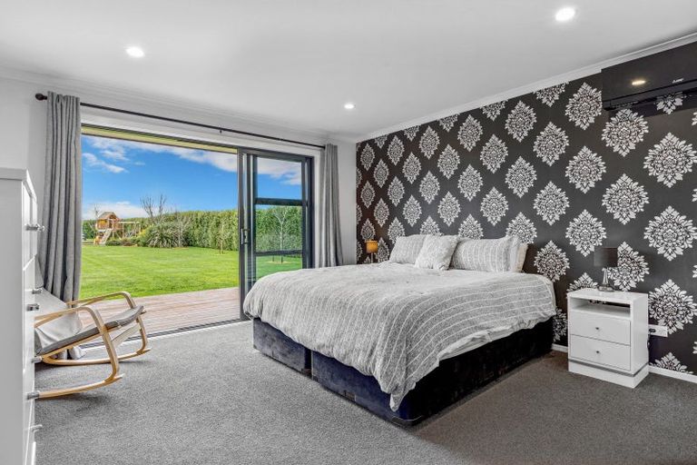 Photo of property in 28 Landsborough Drive, Darfield, 7571