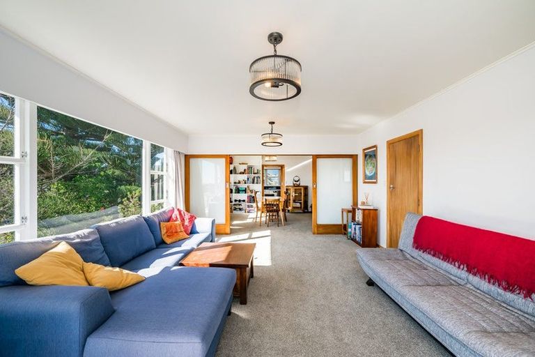 Photo of property in 23 Percival Road, Paraparaumu Beach, Paraparaumu, 5032