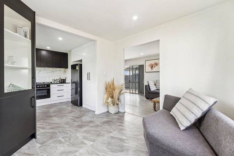 Photo of property in 2/3 James Road, Manurewa, Auckland, 2102