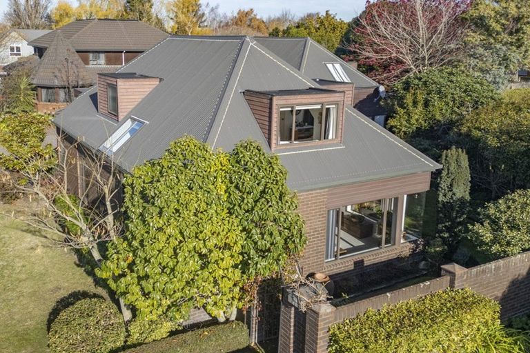 Photo of property in 1/247 Maidstone Road, Avonhead, Christchurch, 8042