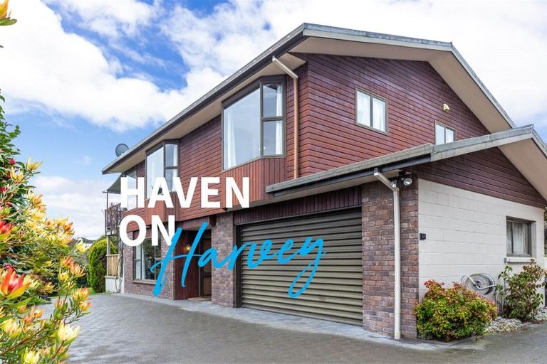 Photo of property in 52 Harvey Street, Waipahihi, Taupo, 3330