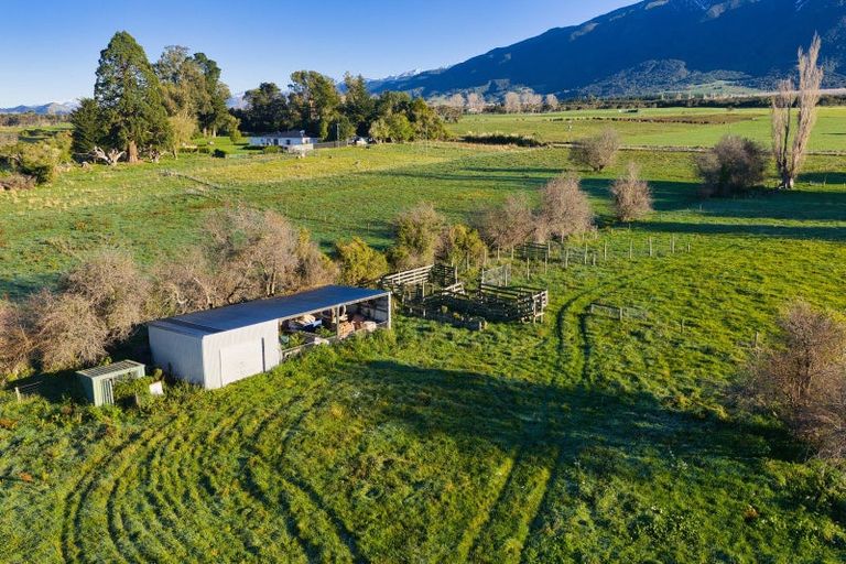 Photo of property in 126 Harnetts Road, Kaikoura Flat, Kaikoura, 7371