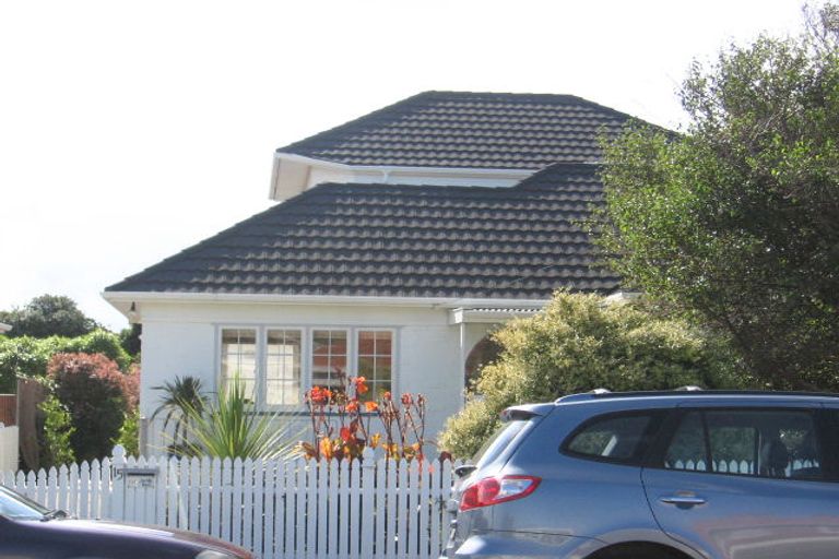 Photo of property in 15 Fife Lane, Miramar, Wellington, 6022
