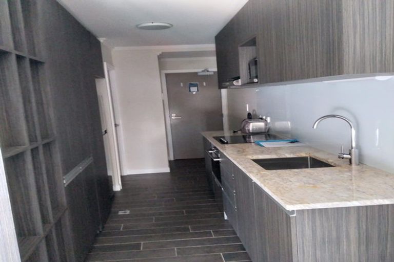 Photo of property in Frame Apartments, 1501/111 Molesworth Street, Thorndon, Wellington, 6011