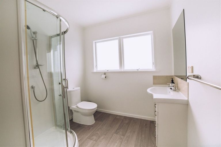 Photo of property in 7/19 Milton Road, Orewa, 0931