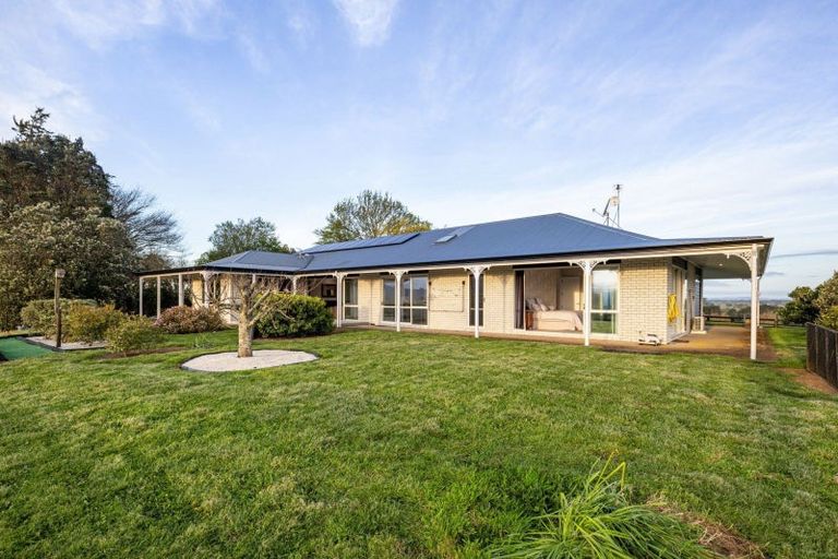 Photo of property in 300 Grove Road, Te Pahu, Hamilton, 3285