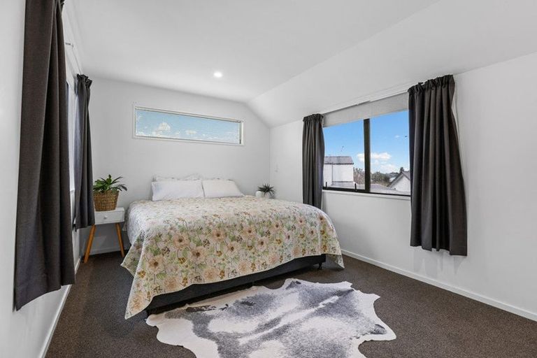 Photo of property in 1/4 Gilberthorpes Road, Islington, Christchurch, 8042
