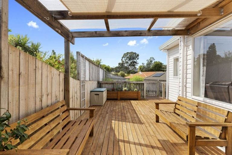 Photo of property in 24b Palmgreen Court, Stanmore Bay, Whangaparaoa, 0932