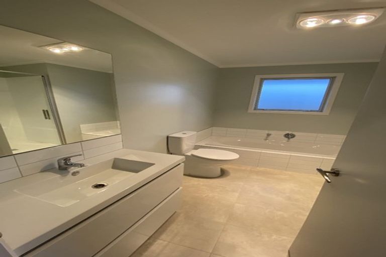 Photo of property in 6 Oakdale Street, Avonhead, Christchurch, 8042