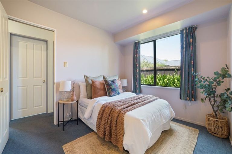 Photo of property in 21 Springs Road, Hornby, Christchurch, 8042