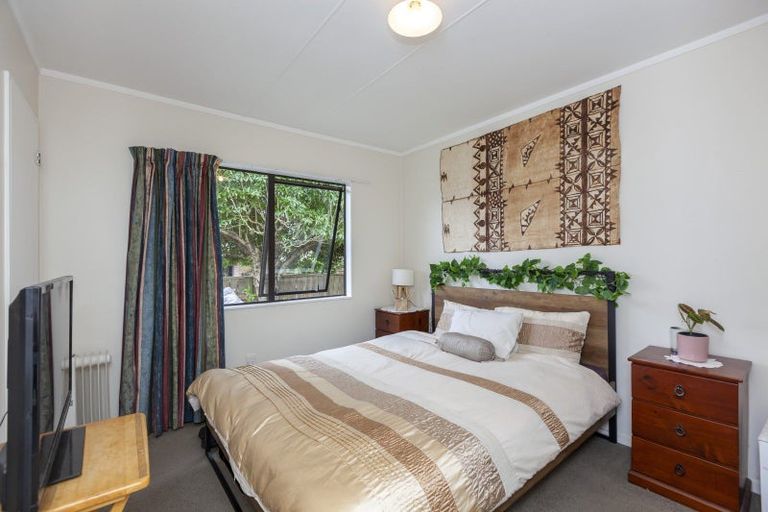 Photo of property in 76 Langdale Avenue, Paraparaumu, 5032