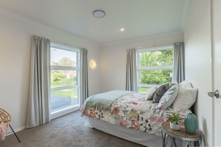 Photo of property in 301 Te Moana Road, Waikanae, 5036