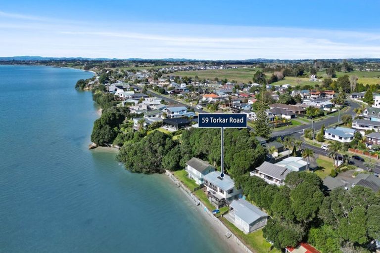 Photo of property in 59 Torkar Road, Clarks Beach, 2122