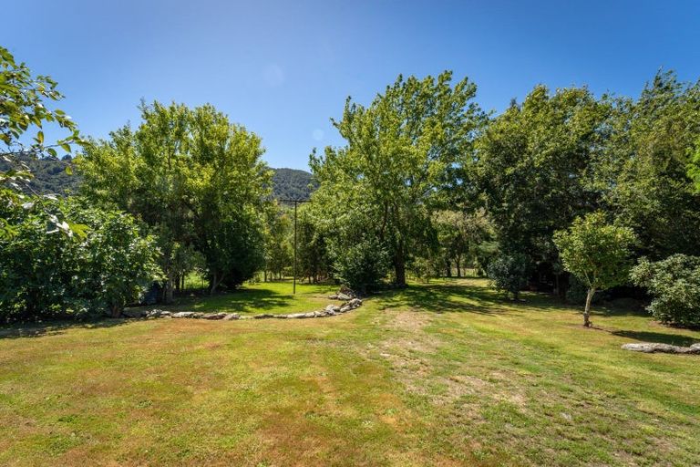 Photo of property in 1406 Queen Charlotte Drive, Linkwater, Picton, 7281