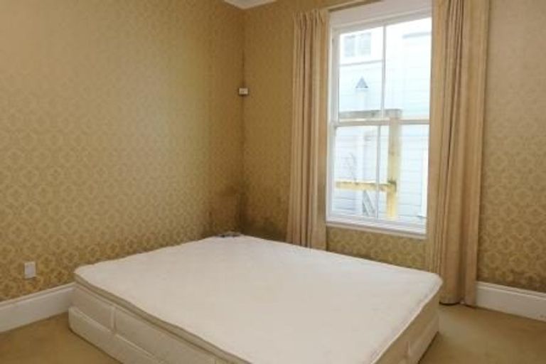 Photo of property in 35 Disley Street, Highbury, Wellington, 6012