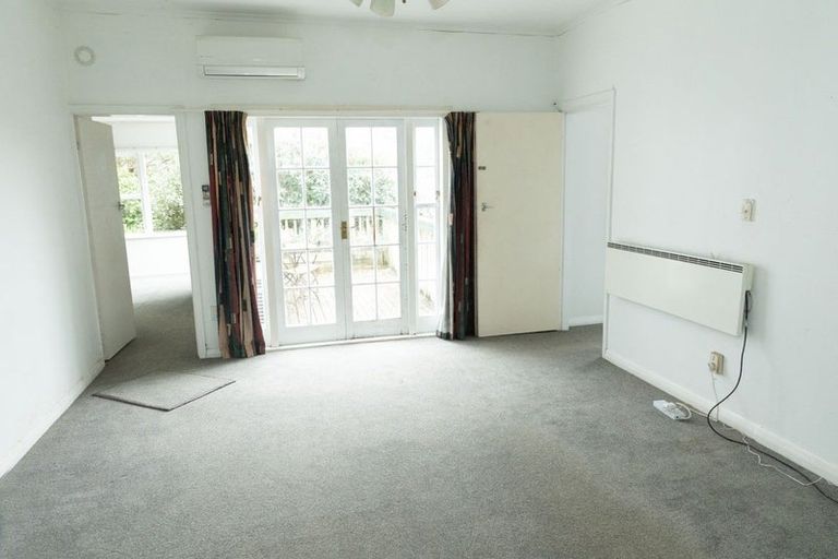 Photo of property in 119 Wadestown Road, Wadestown, Wellington, 6012