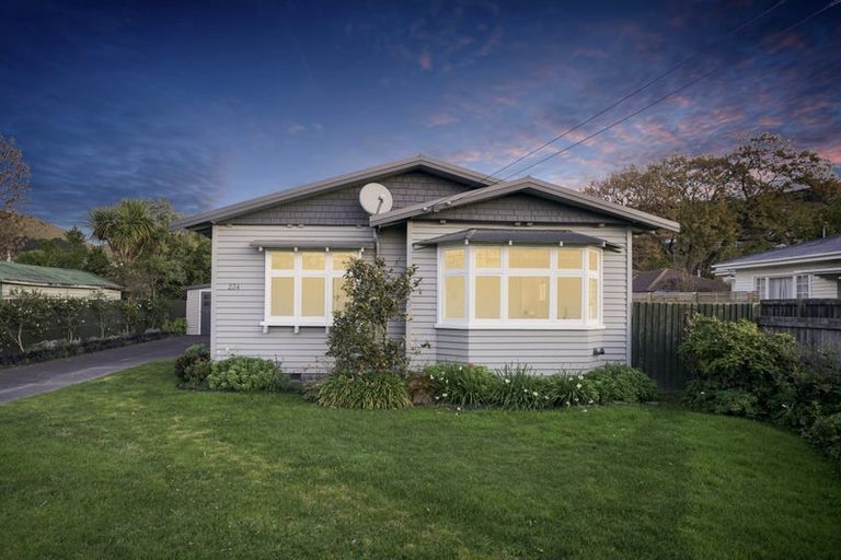 Photo of property in 234 Centaurus Road, Saint Martins, Christchurch, 8022