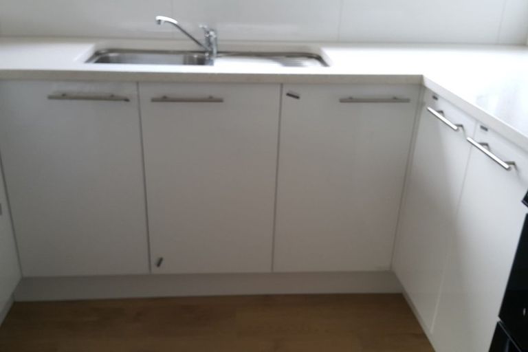 Photo of property in 82 Powrie Street, Glenfield, Auckland, 0629