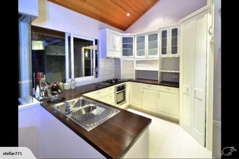 Photo of property in 11 Duncansby Road, Stanmore Bay, Whangaparaoa, 0932