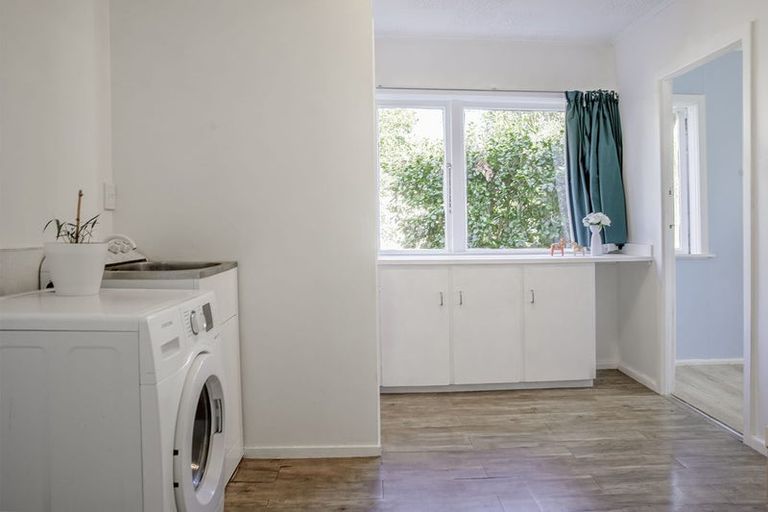 Photo of property in 24 Bennett Street, Waipawa, 4210