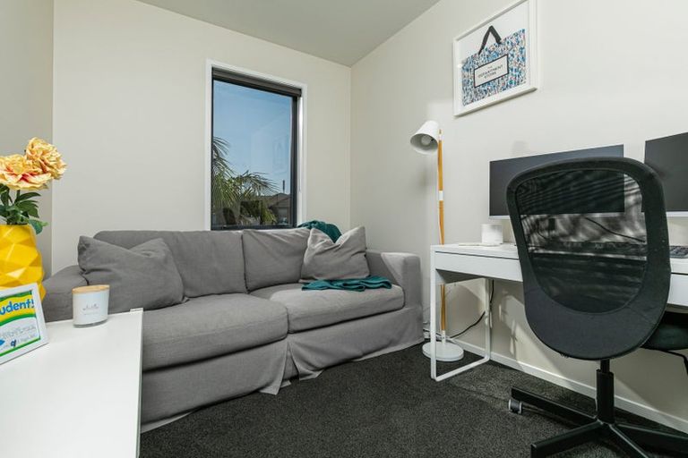 Photo of property in 4 Karika Place, Massey, Auckland, 0614